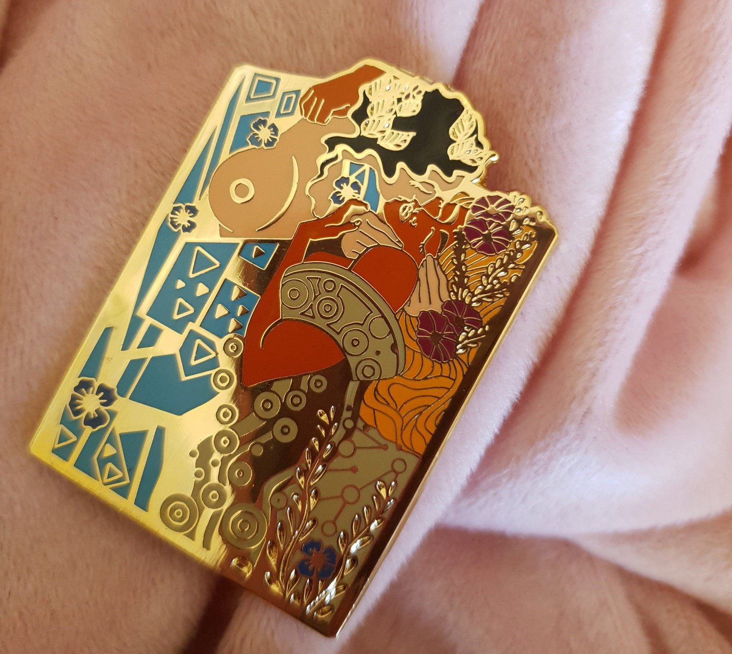The Sapphic Kiss - Enamel Pin