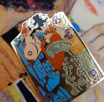 The Sapphic Kiss - Enamel Pin