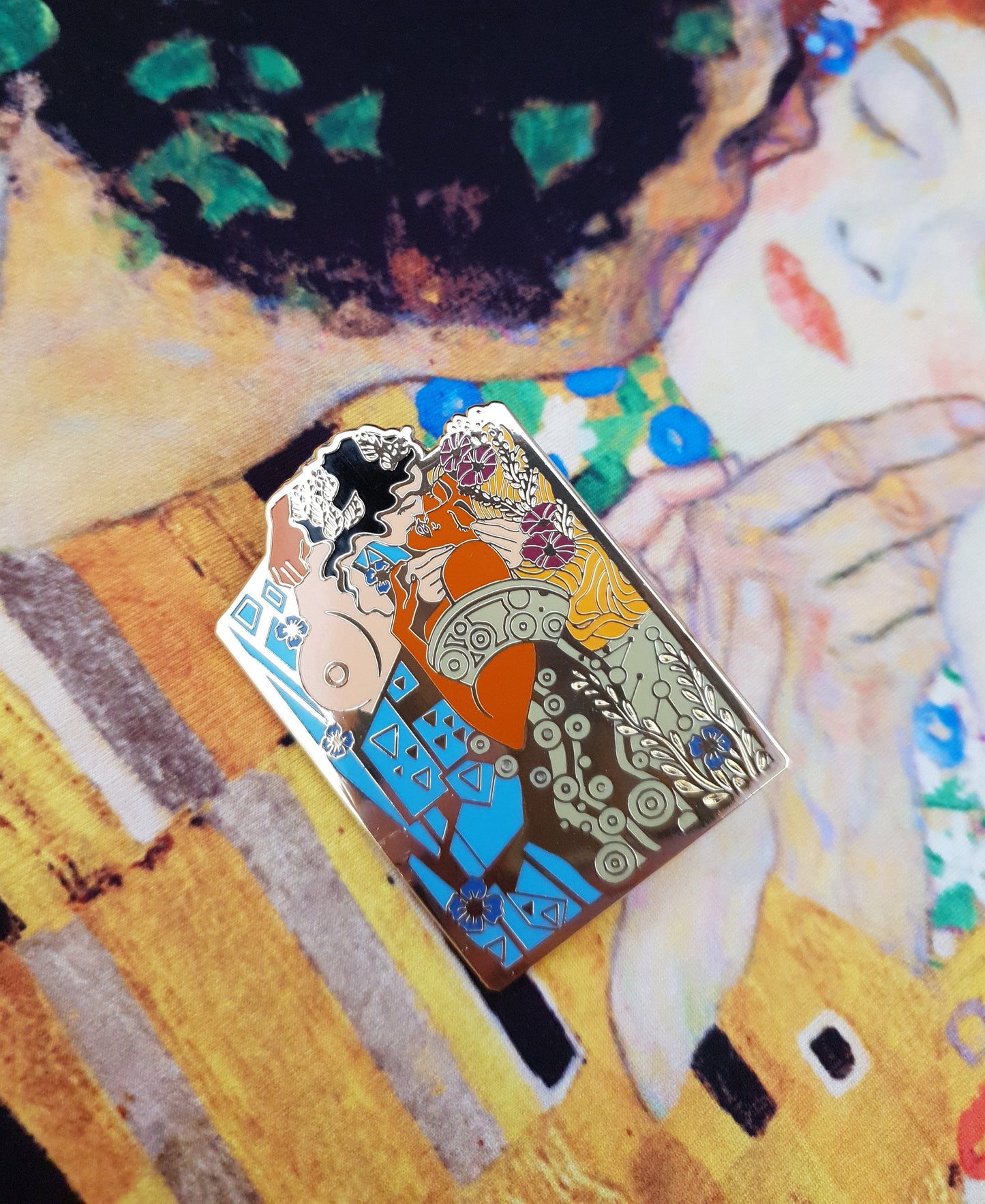 The Sapphic Kiss - Enamel Pin